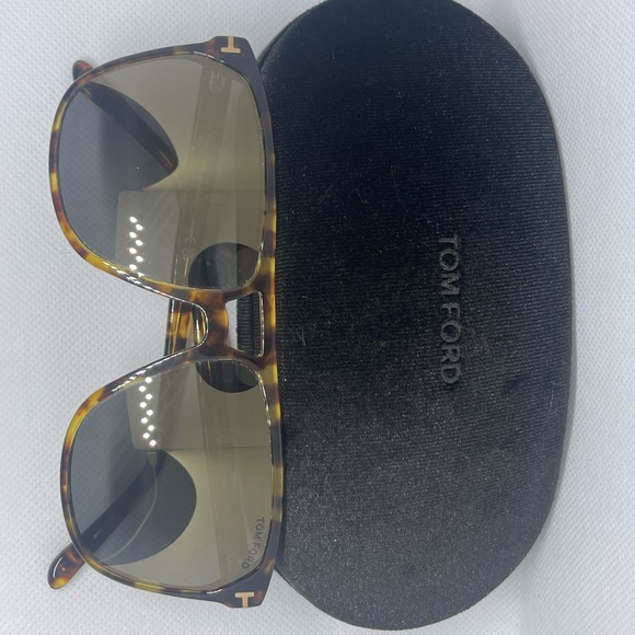 Tom ford sunglasses - Picture 2 of 5